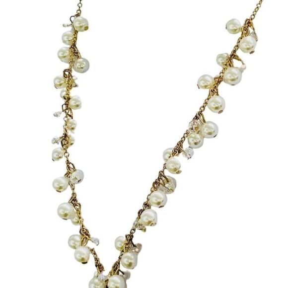 Vintage White Faux Pearl Cluster Gold Tone Drop Long Chain Link Y Necklace 26” - Picture 5 of 8